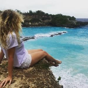 Meet your Posher, Briohny